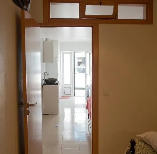 D. Antonia بيت ضيافة بينيش