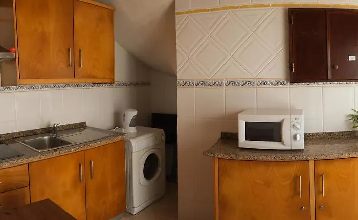 D. Antonia بيت ضيافة بينيش