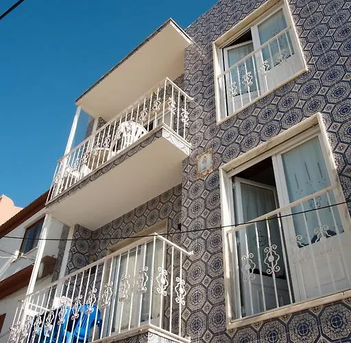 D. Antonia 3* بينيش