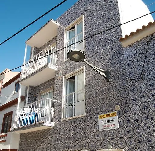 D. Antonia بينيش